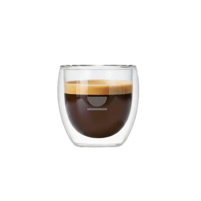 Copos de café expresso com fundo duplo