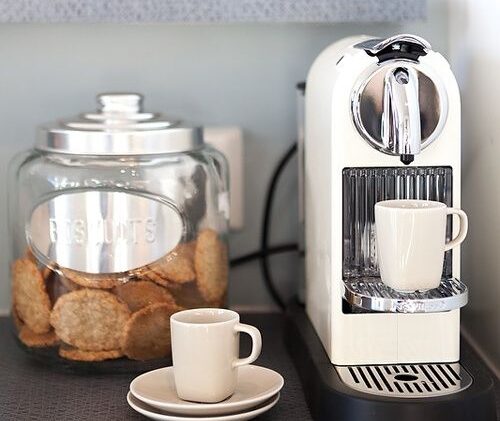 Incapto: la mejor alternativa en cafeteras súper automáticas que elimina  las contaminantes cápsulas de café 